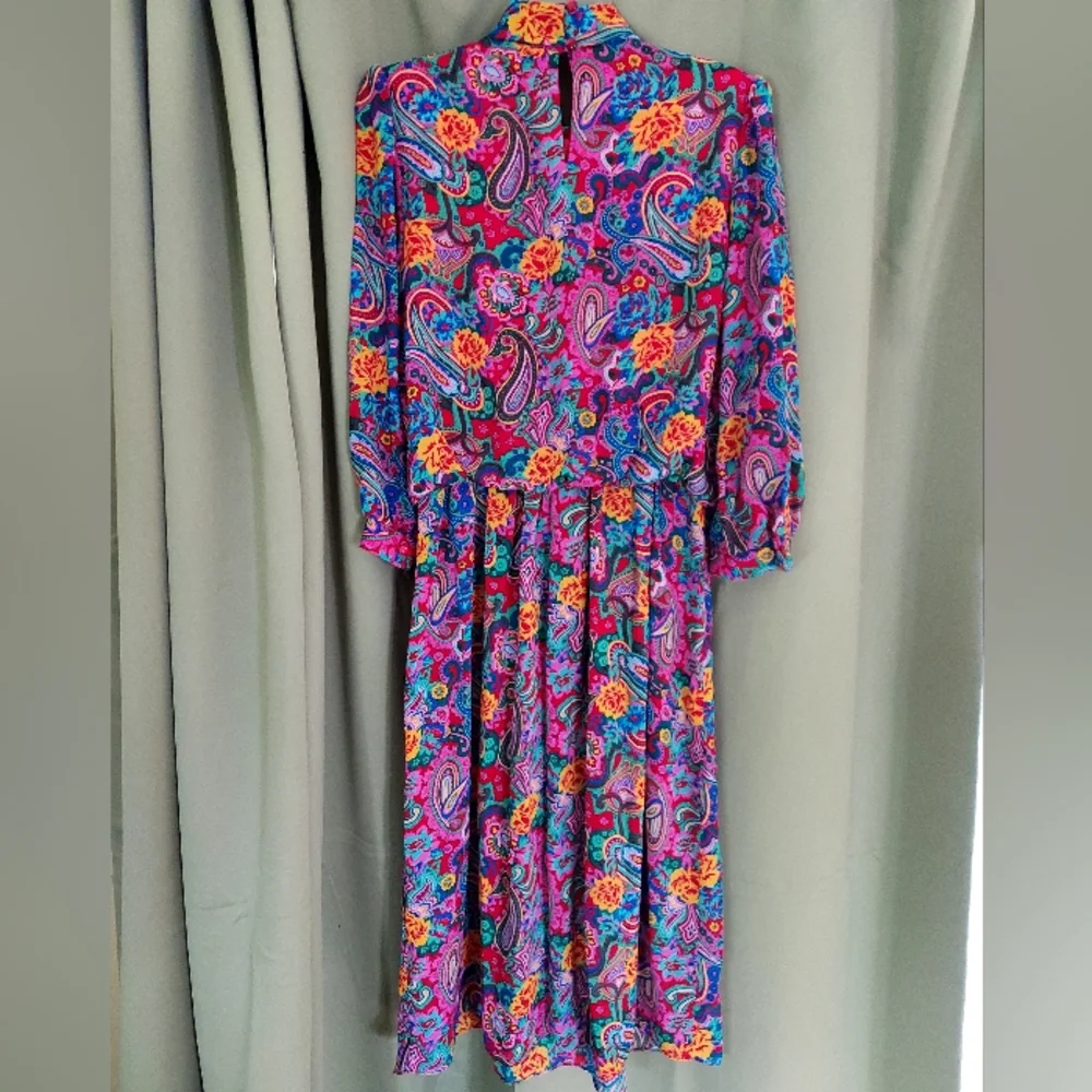 Vintage Colorful Paisley Floral Print Dress - Picture 7 of 12